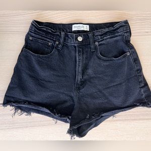 Abercrombie curve love 90s relaxed cutoff short - high rise